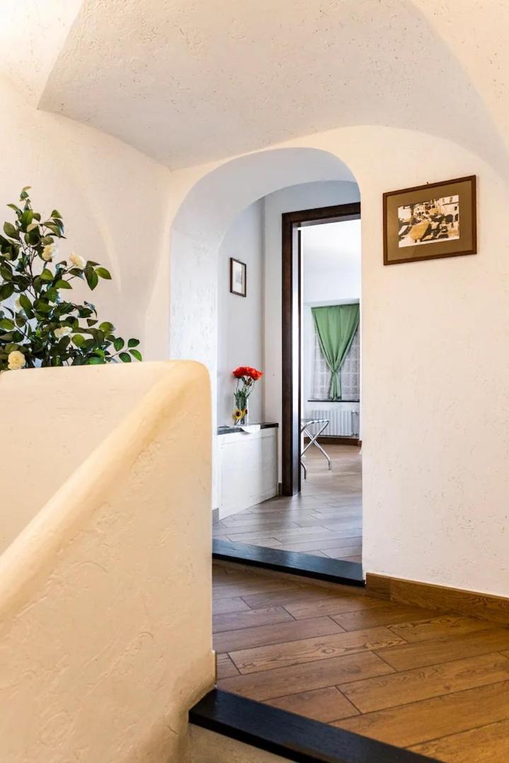 Bed & Breakfast L'Erica Finale Ligure Exterior photo